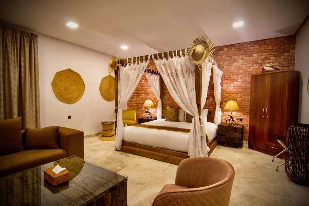 Coastline Resort Мусанах Екстериор снимка