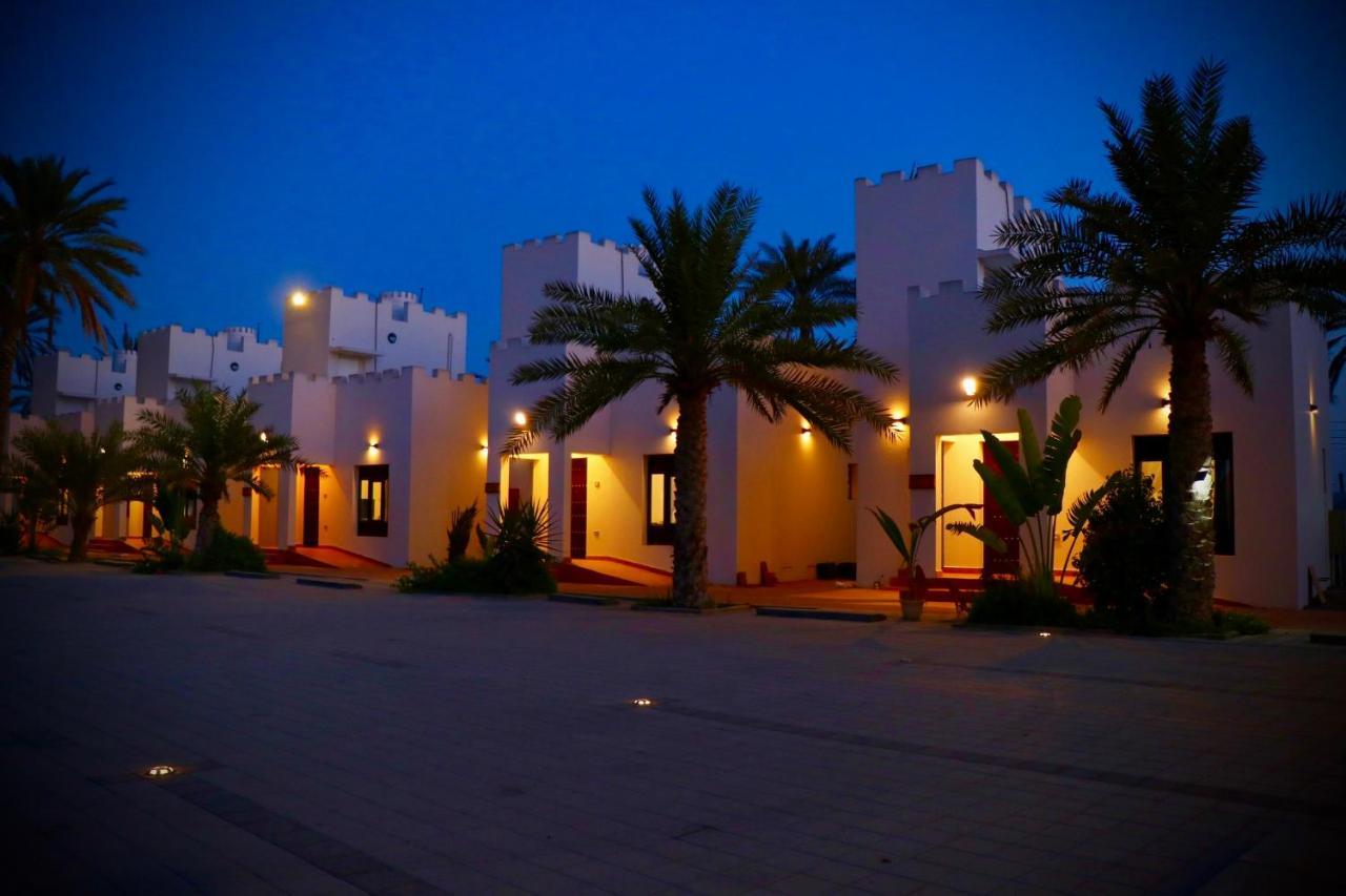 Coastline Resort Мусанах Екстериор снимка