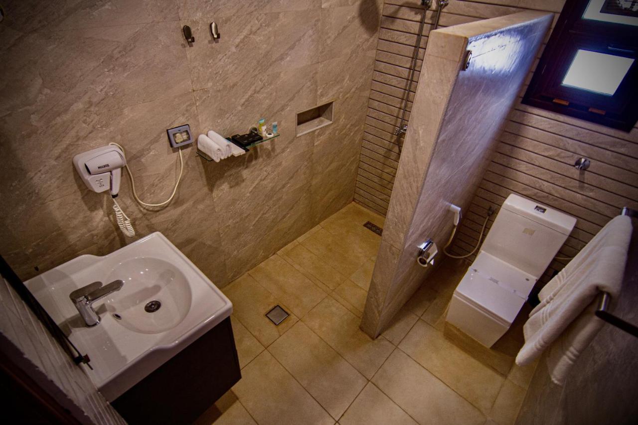 Coastline Resort Мусанах Екстериор снимка