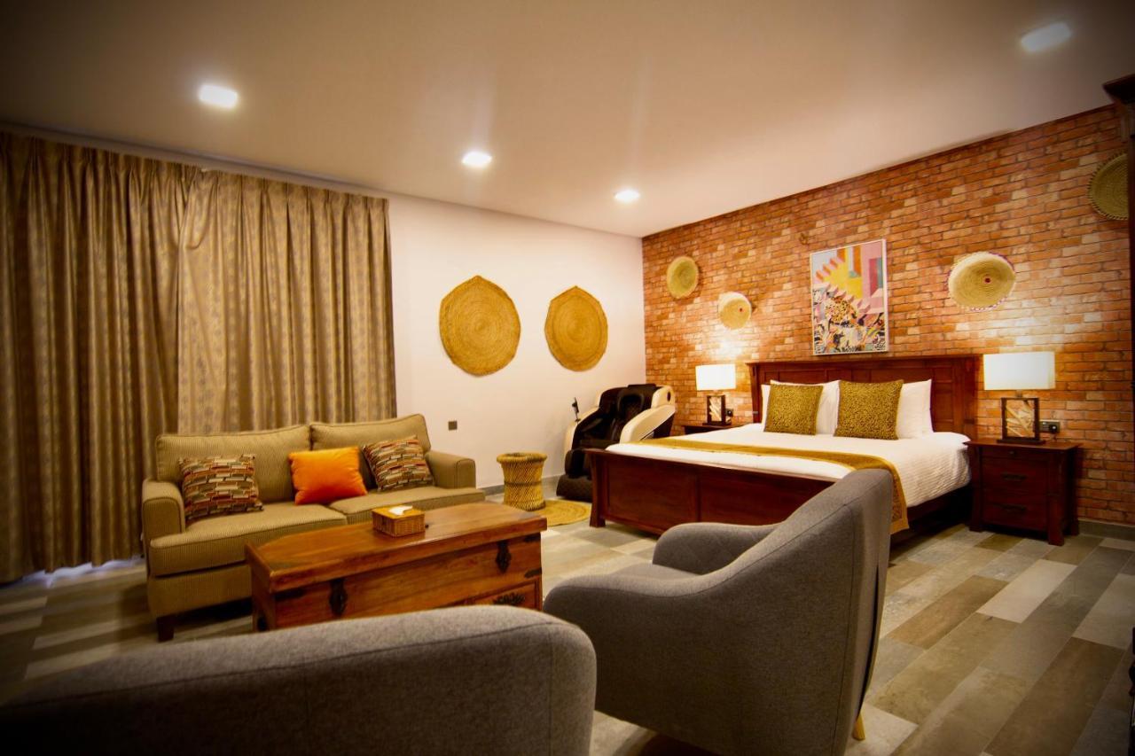 Coastline Resort Мусанах Екстериор снимка